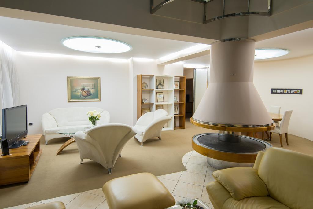 Hotel By Gastroid Ilidža Zimmer foto